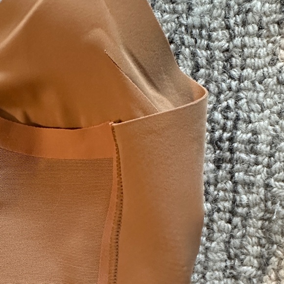 NWT EBY Seamless Warm Tan Bra - Picture 8 of 9
